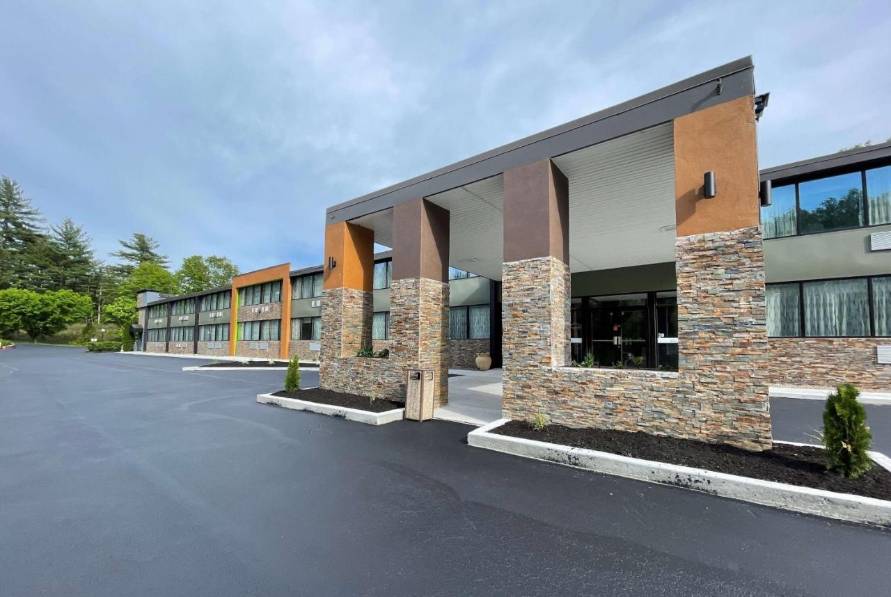 Wingate By Wyndham Lac George Extérieur photo