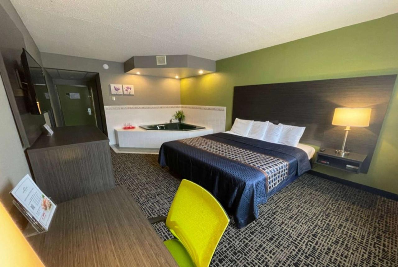 Wingate By Wyndham Lac George Extérieur photo