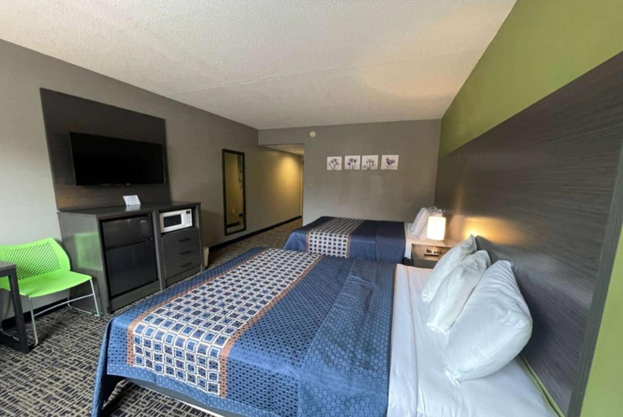 Wingate By Wyndham Lac George Extérieur photo