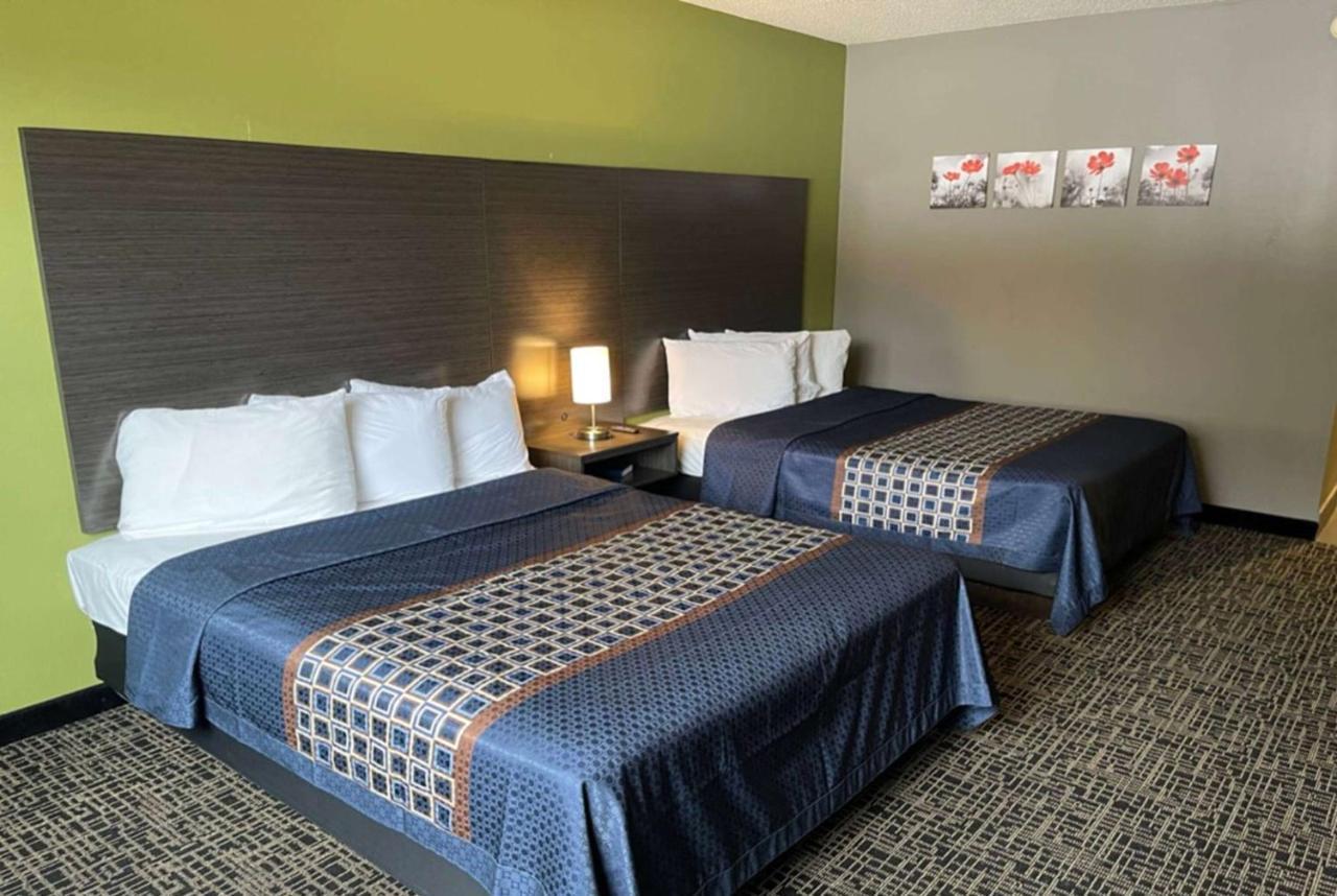 Wingate By Wyndham Lac George Extérieur photo