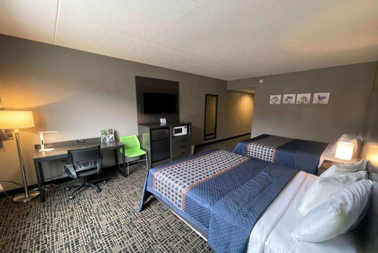 Wingate By Wyndham Lac George Extérieur photo